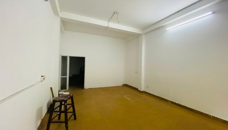 Cho thuê nhà ngõ 33 Phố Lý Thường Kiệt, Hà Đông, 30m2 - 5 tầng - 3 ngủ  - giá 13tr/tháng